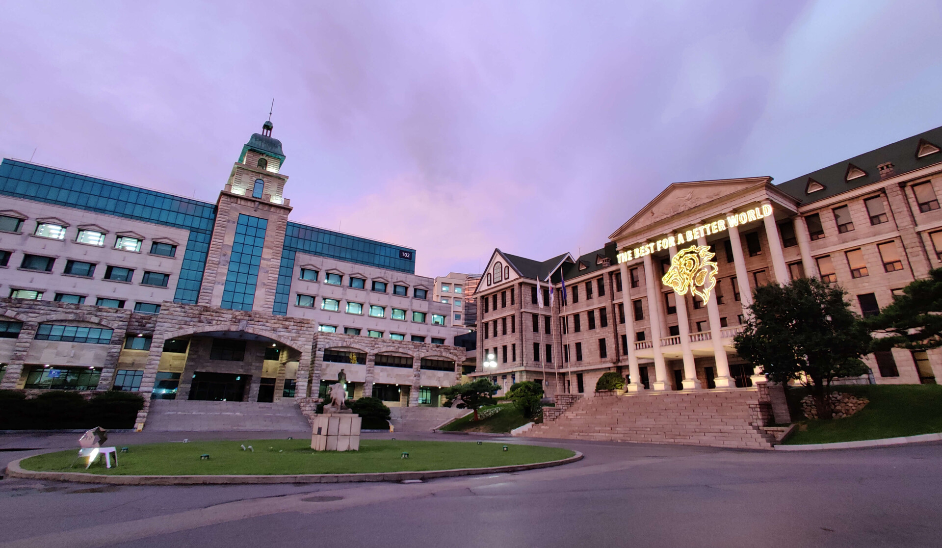 I'm studying in Seoul, South Korea