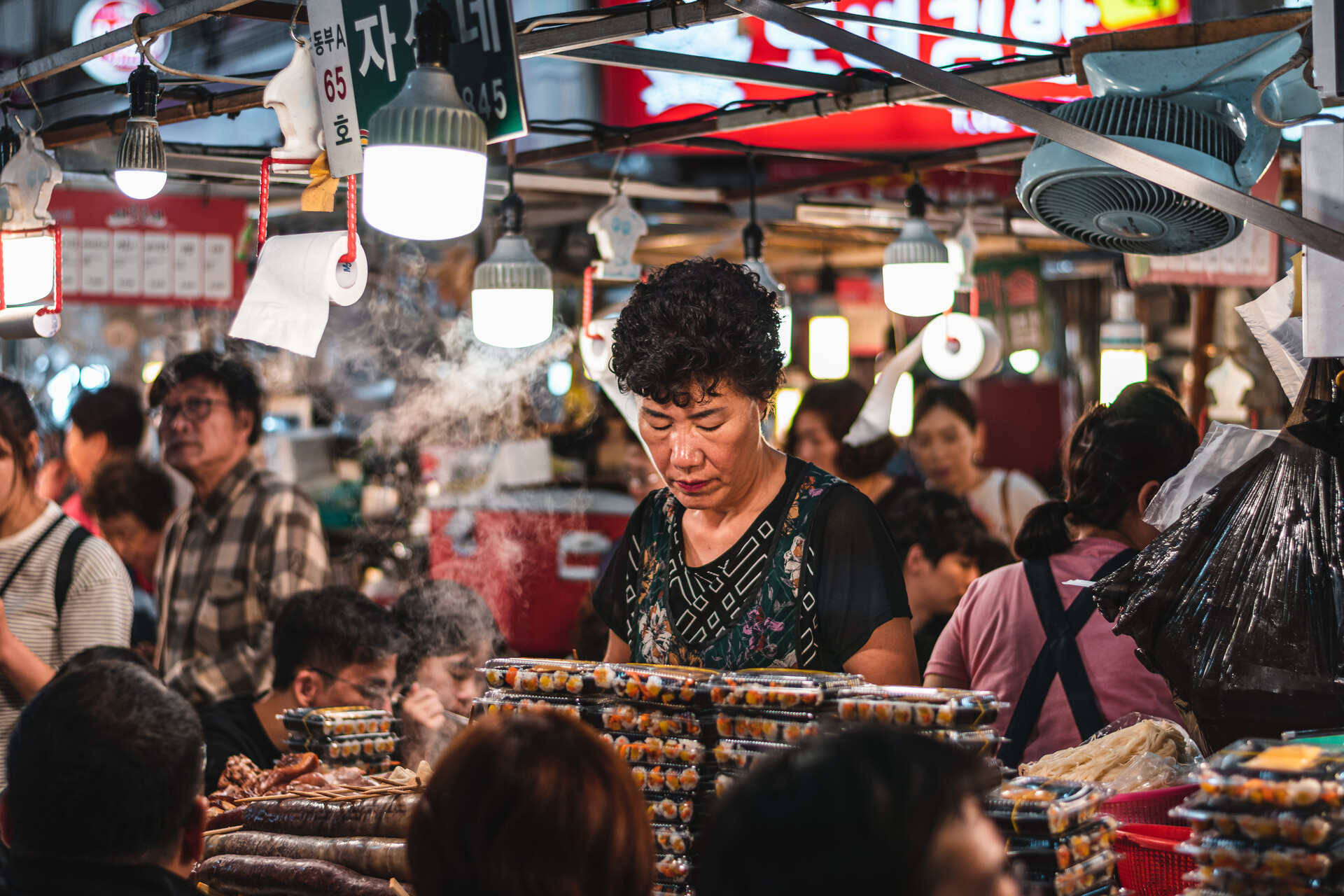 3 months of street photography in Seoul, South Korea